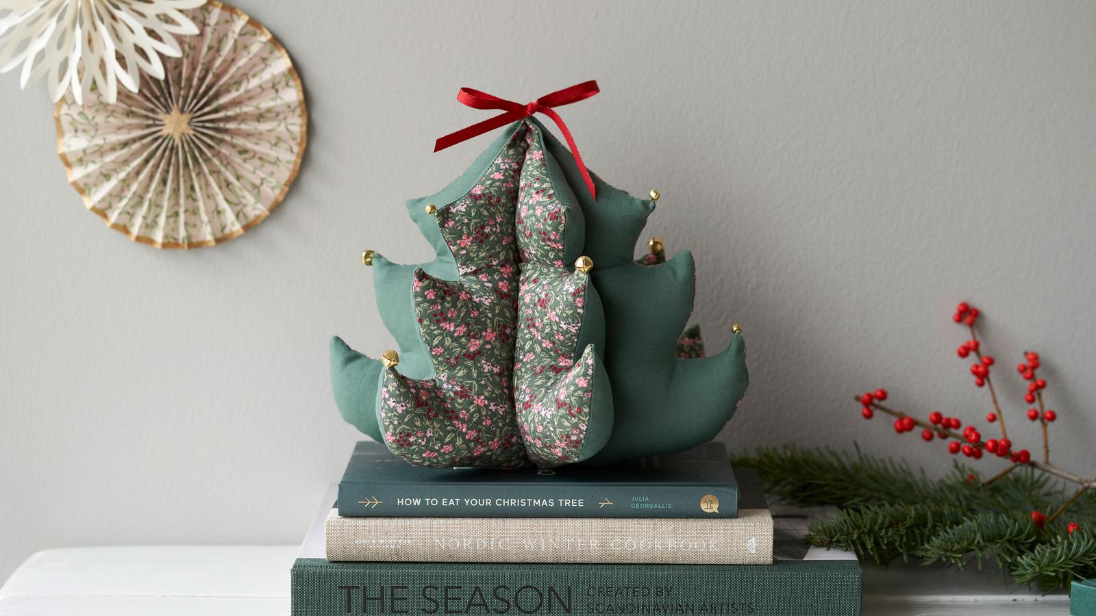 Sapin de Noël en tissu patchwork | Projets de bricolage | Søstrene Grene