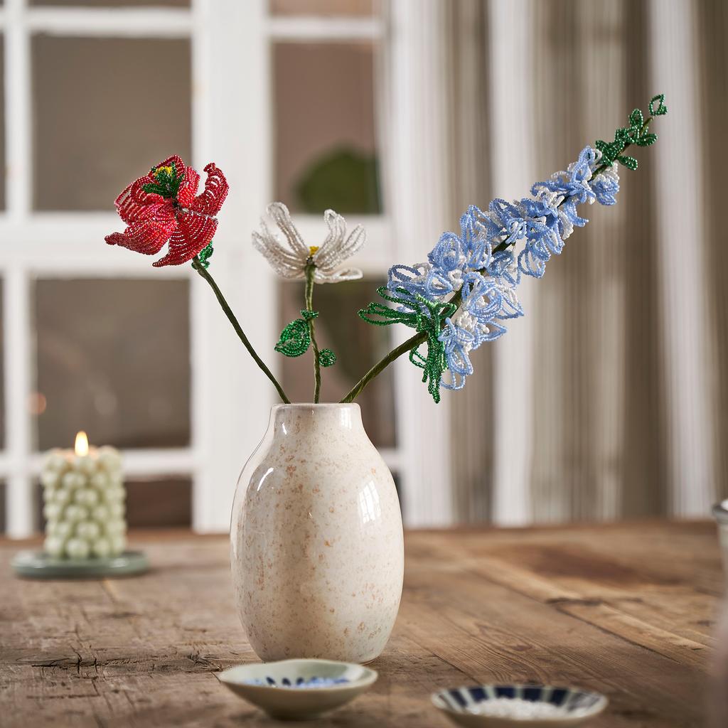 Make botanical artworks with cyanotype print