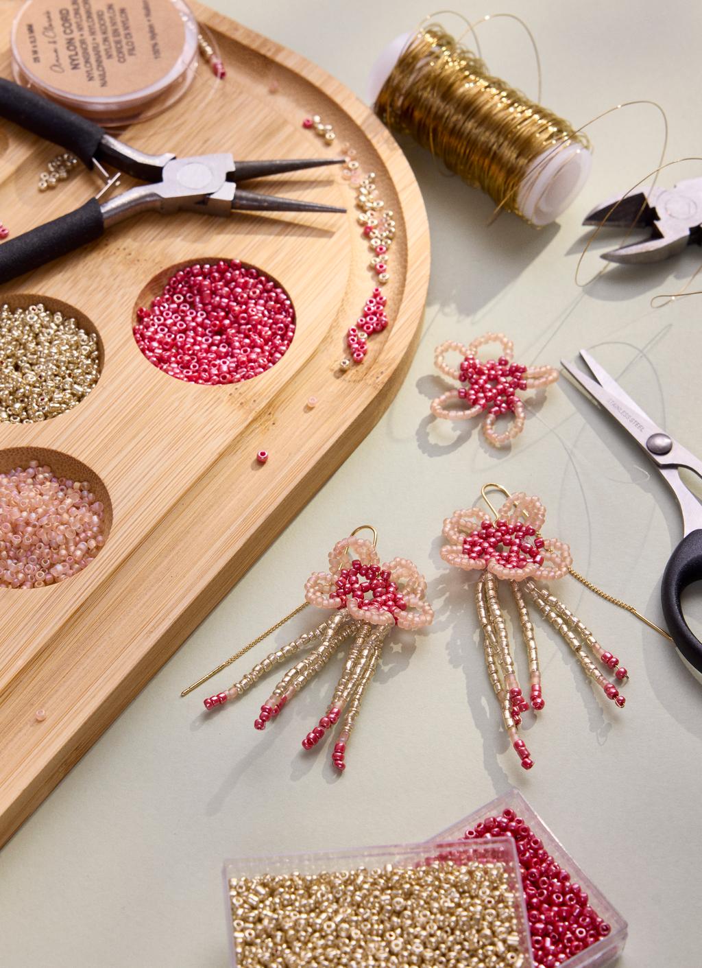 Arricraft 10 Paia Di Orecchini A Cerchio Con Fiori In Resina E Acciaio Inox Oro – Set Fai Da Te Per Creare Gioielli Colorati, Regalo Creativo Per Donne - 4